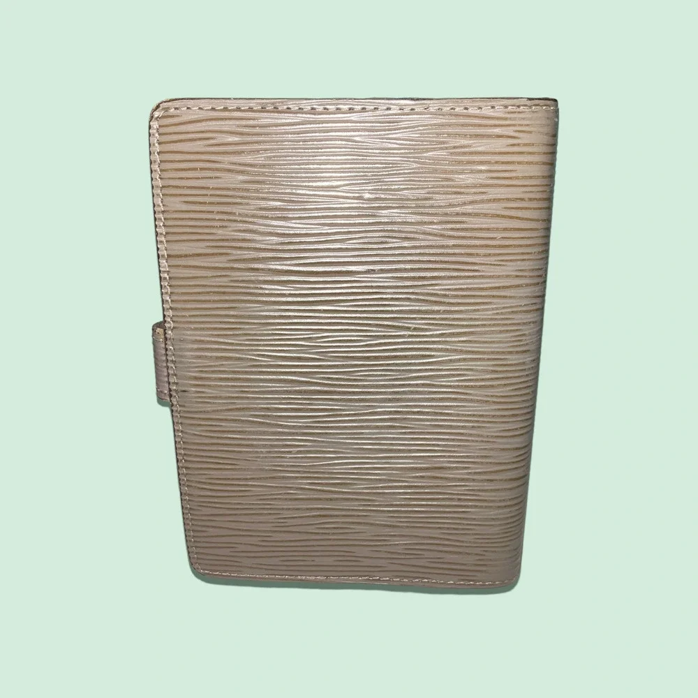 LOUIS VUITTON Small Gray Epi Leather Ring Agenda Cover